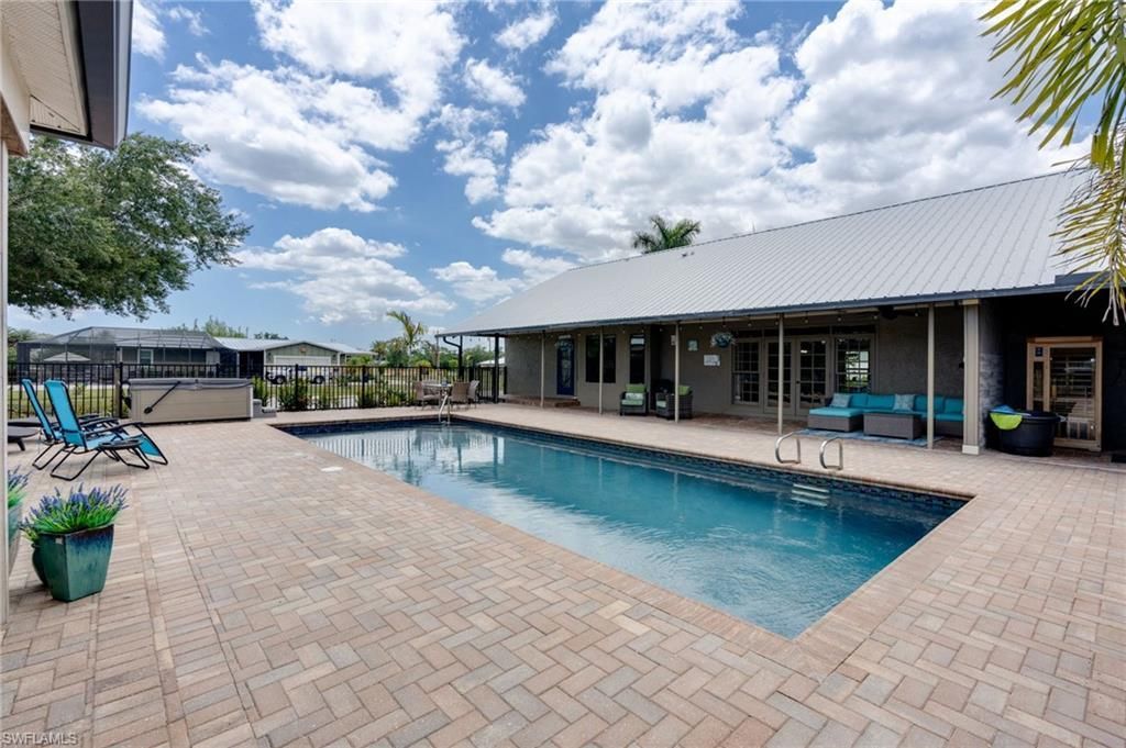 3440 Trail Dairy Cir, North Fort Myers, FL 33917 Photo