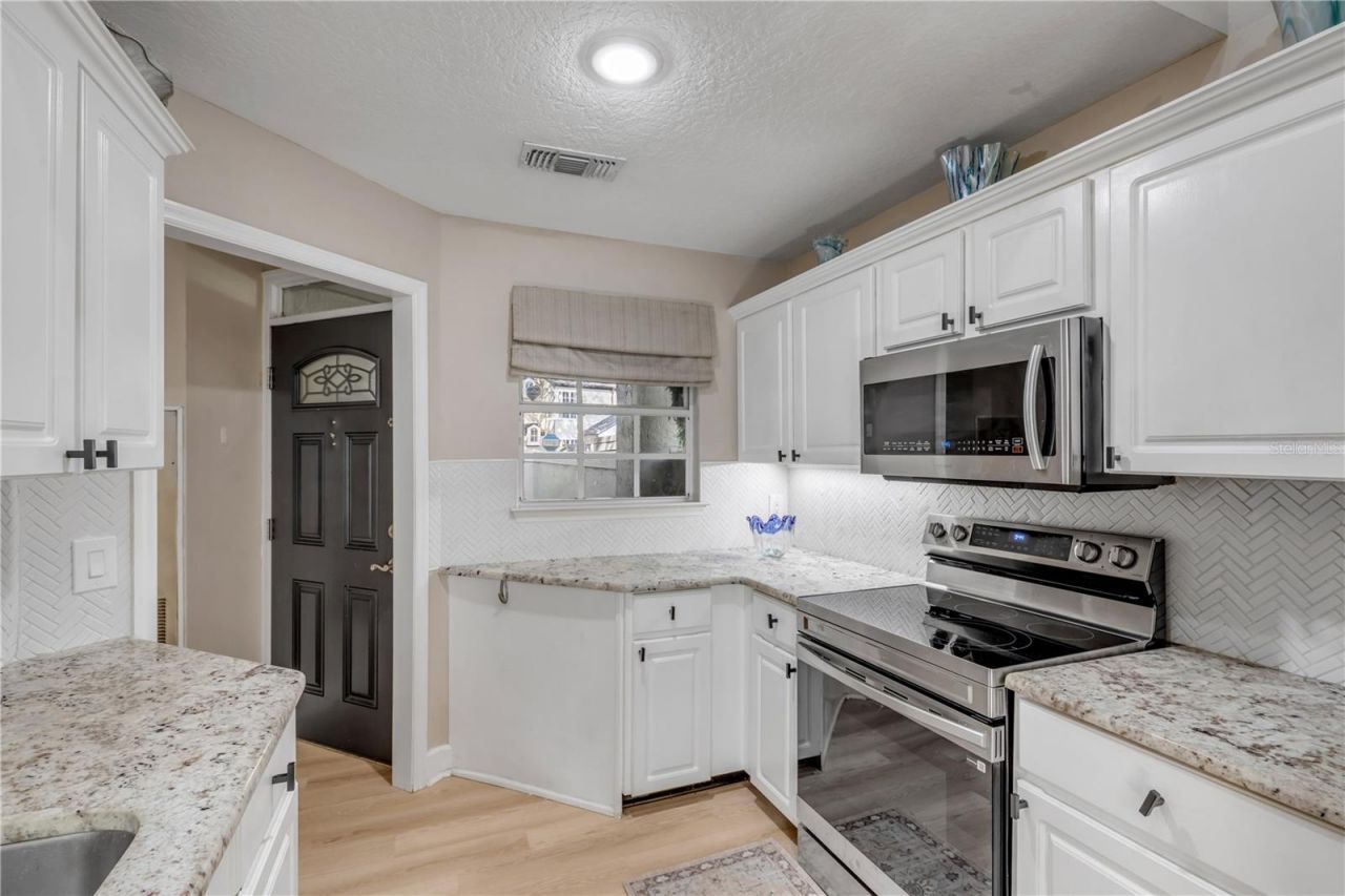 1570 Farrindon Circle, Lake Mary, FL 32746 Photo