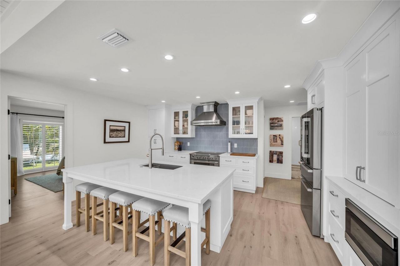 501 68th Street, Holmes Beach, FL 34217 Photo