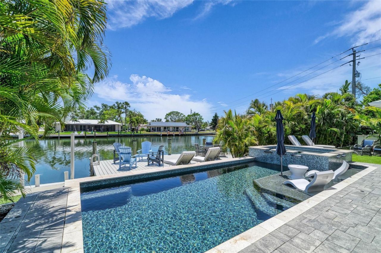501 68th Street, Holmes Beach, FL 34217 Photo
