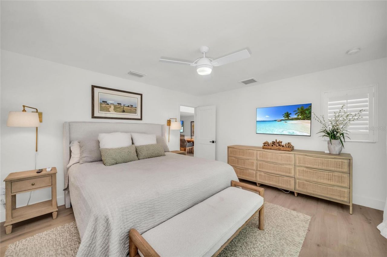 501 68th Street, Holmes Beach, FL 34217 Photo
