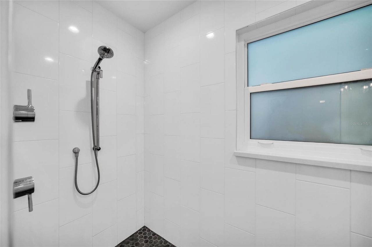 501 68th Street, Holmes Beach, FL 34217 Photo