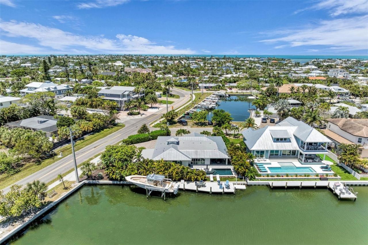 501 68th Street, Holmes Beach, FL 34217 Photo
