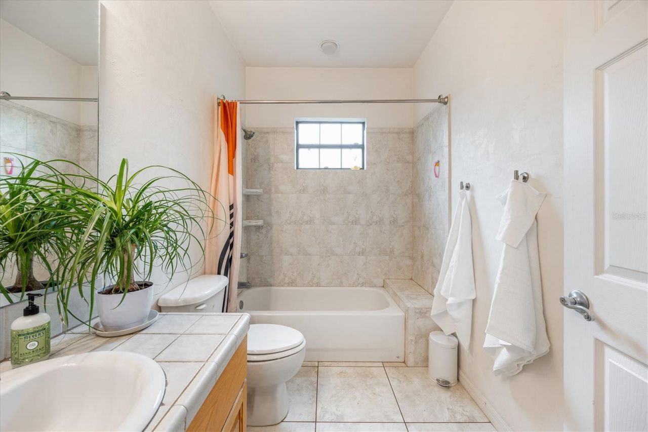 9902 SW 124th Terrace , Archer, FL 32618 Photo
