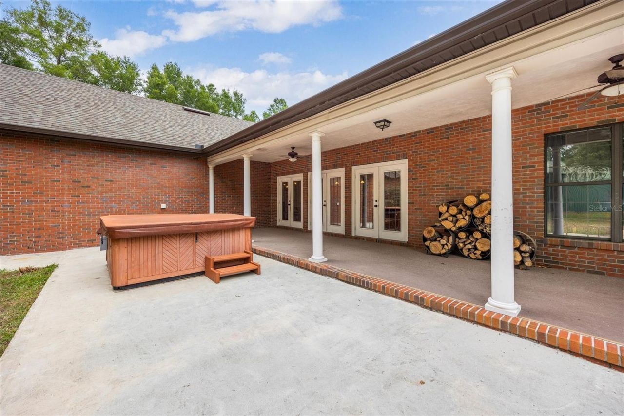 9902 SW 124th Terrace , Archer, FL 32618 Photo