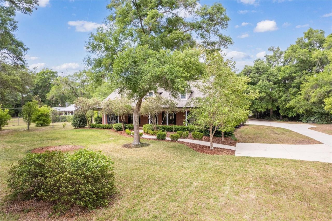 9902 SW 124th Terrace , Archer, FL 32618 Photo