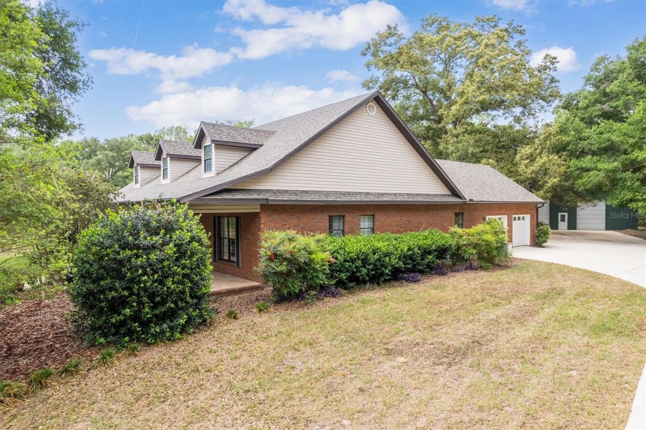 9902 SW 124th Terrace , Archer, FL 32618 Photo