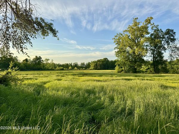 0002 County Rd 204 , Tiplersville, MS 38674