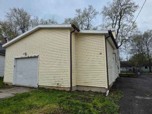 24 Starcrest Drive , Buffalo, NY 14225