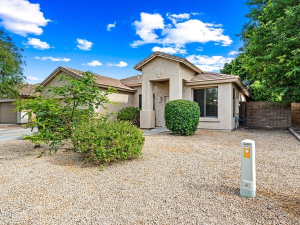 9231 W Salter Drive, Peoria, AZ 85382