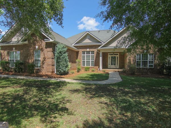 112 Addington Drive, Kathleen, GA 31047