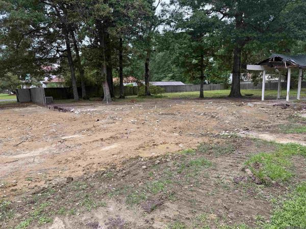 12759 Triple B Rd, Greenwell Springs, LA 70739