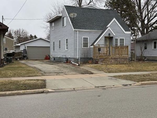 632 7TH STREET, Menasha, WI 54952