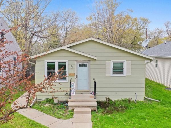 1150 GREENWOOD AVENUE, Green Bay, WI 54304