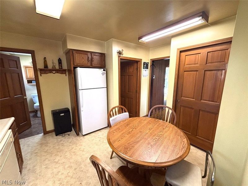 1805 Manchester Road, Akron, OH 44314 Photo 8