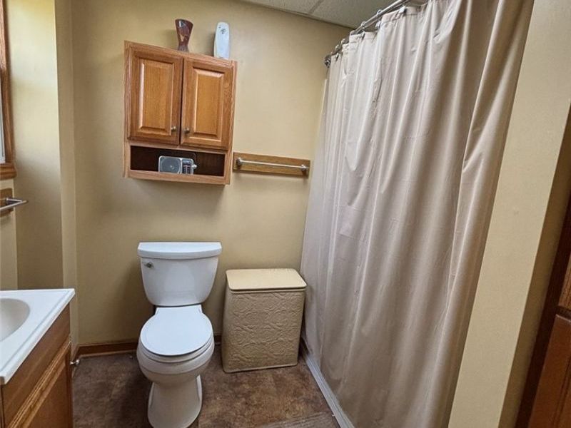 1805 Manchester Road, Akron, OH 44314 Photo 9