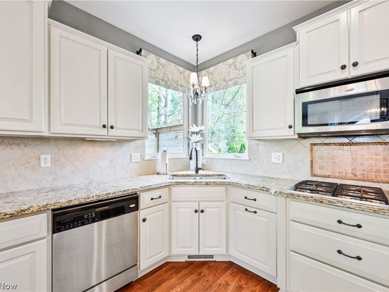 457 Cedarwood Road, Avon Lake, OH 44012 Photo 17