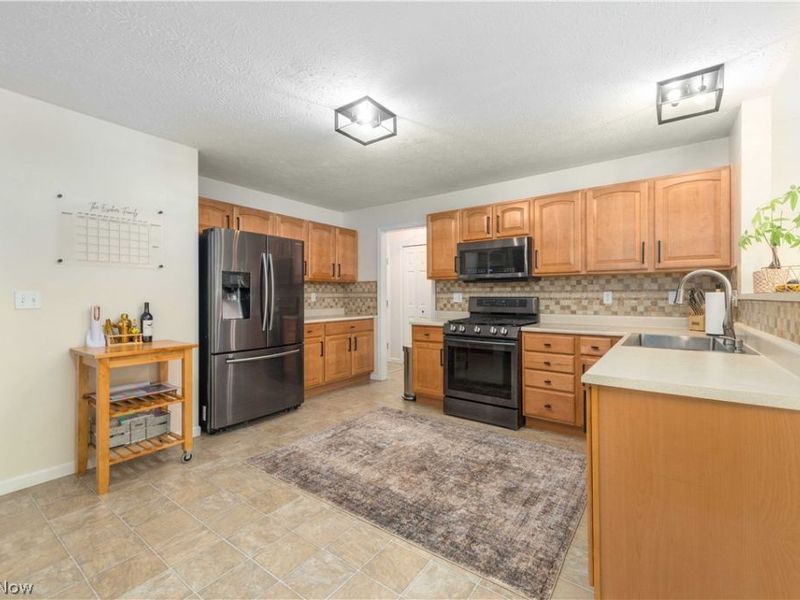 37972 Pebble Lake Trail, North Ridgeville, OH 44039 Photo 12