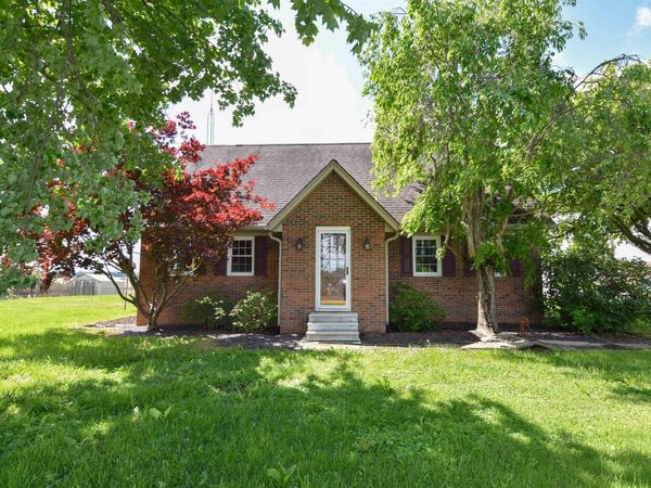 11553 E 150 S, Oakland City, IN 47660