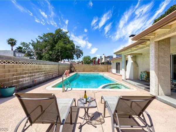 4385 Cartegena Way , Las Vegas, NV 89121