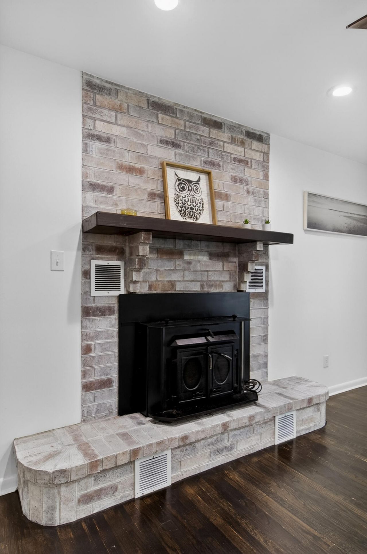 106 Benton Street Photo 24