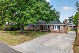 106 Benton Street photo 4