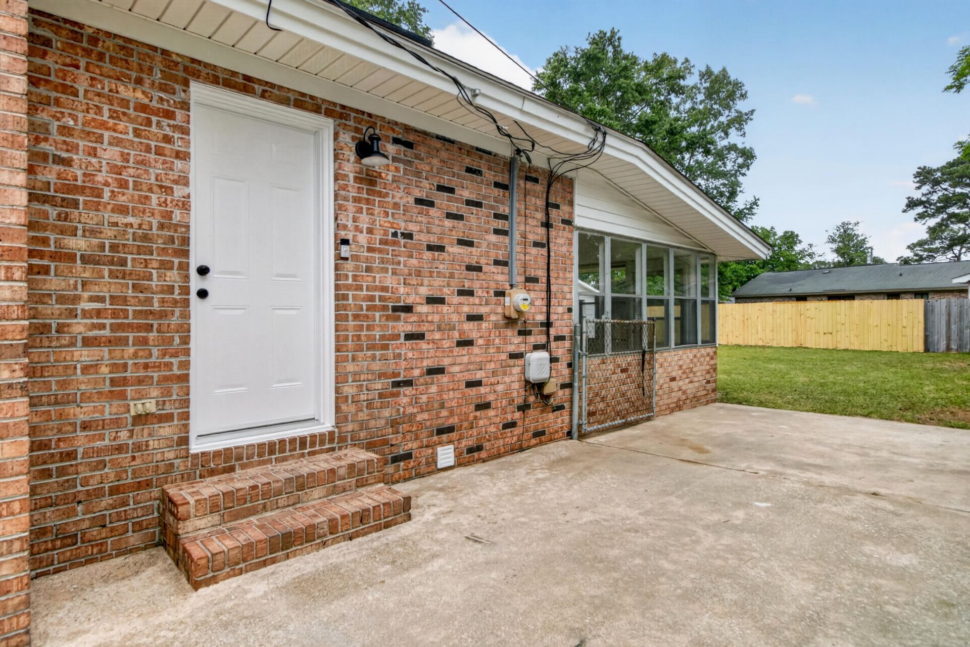 106 Benton Street Photo 42