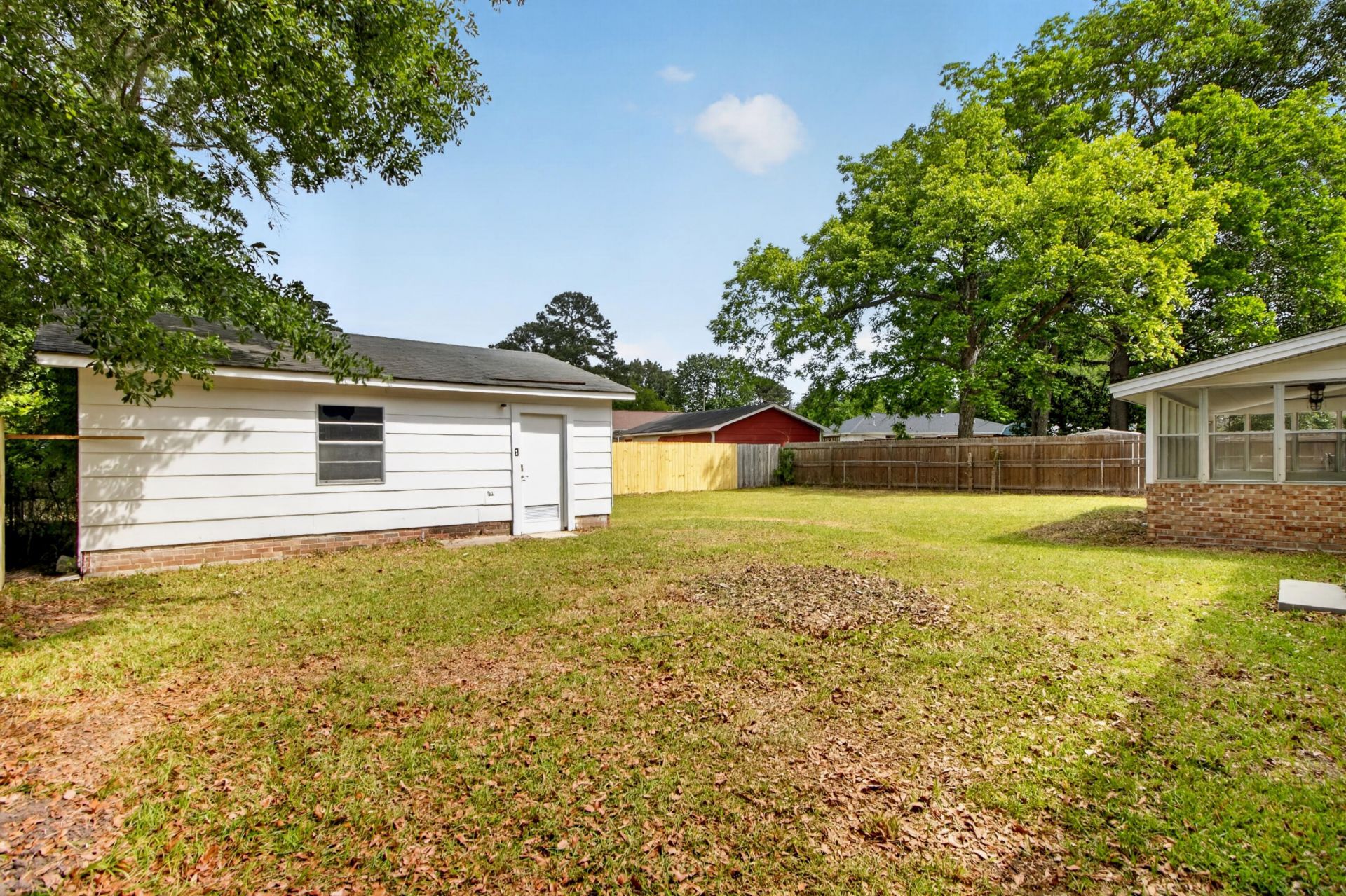 106 Benton Street Photo 46