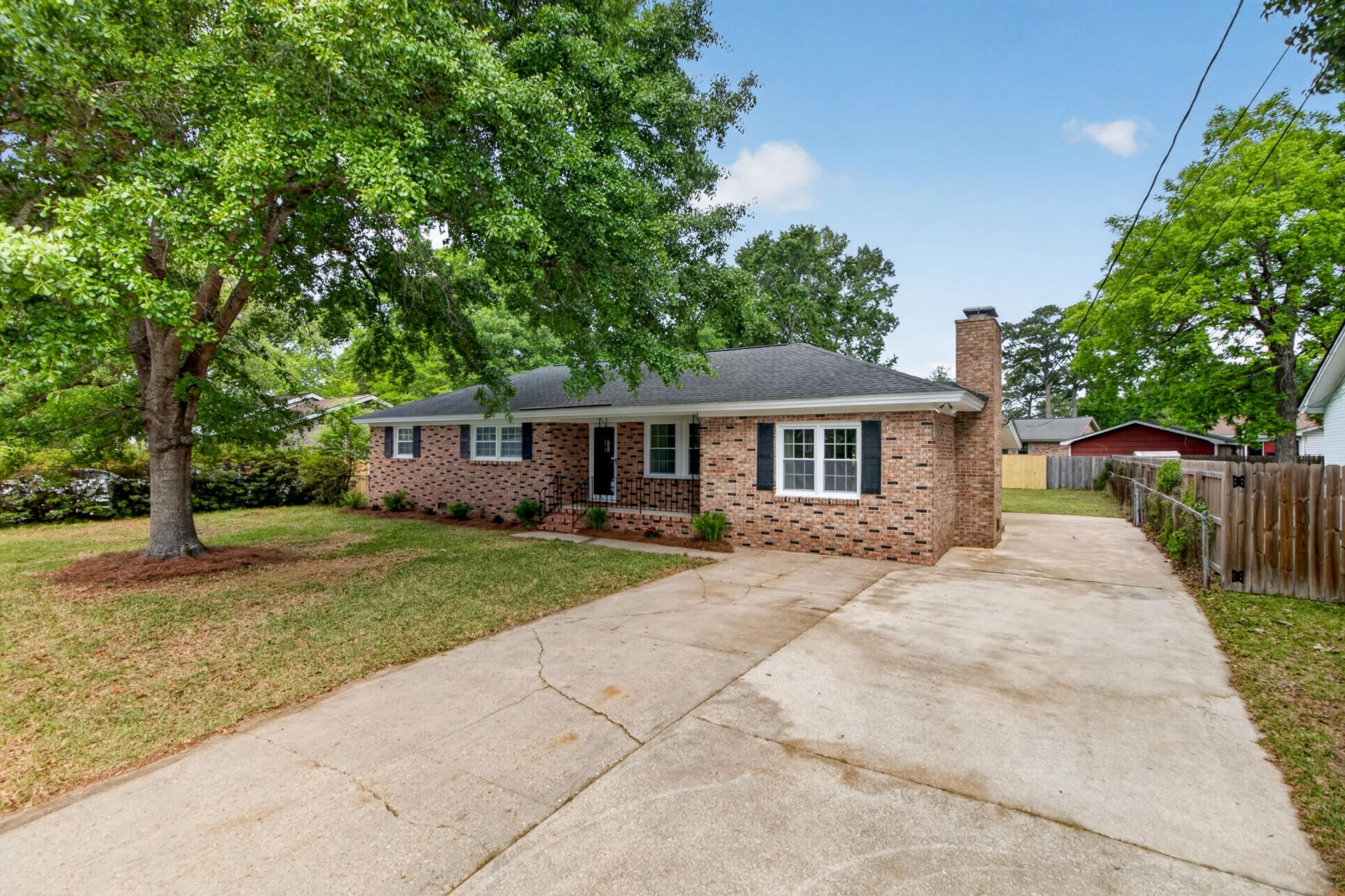 106 Benton Street Photo 7