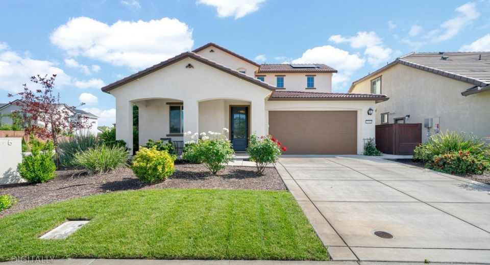 2301 Sierra Village Dr, Roseville, CA 95747 Photo
