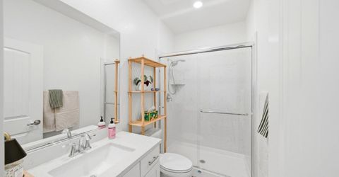 2301 Sierra Village Dr, Roseville, CA 95747 Photo