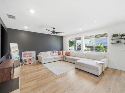 2301 Sierra Village Dr, Roseville, CA 95747 Photo
