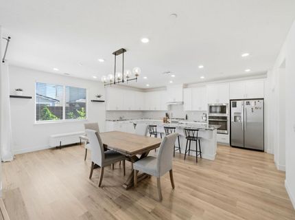 2301 Sierra Village Dr, Roseville, CA 95747 Photo