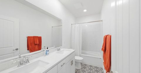 2301 Sierra Village Dr, Roseville, CA 95747 Photo