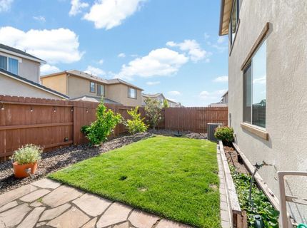 2301 Sierra Village Dr, Roseville, CA 95747 Photo
