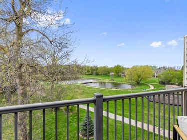 10720 Rockford Road, Unit 313, Plymouth, MN 55442