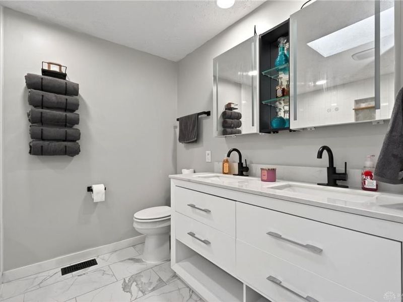 9019 Woodstream Lane, Centerville, OH 45458 Photo 40