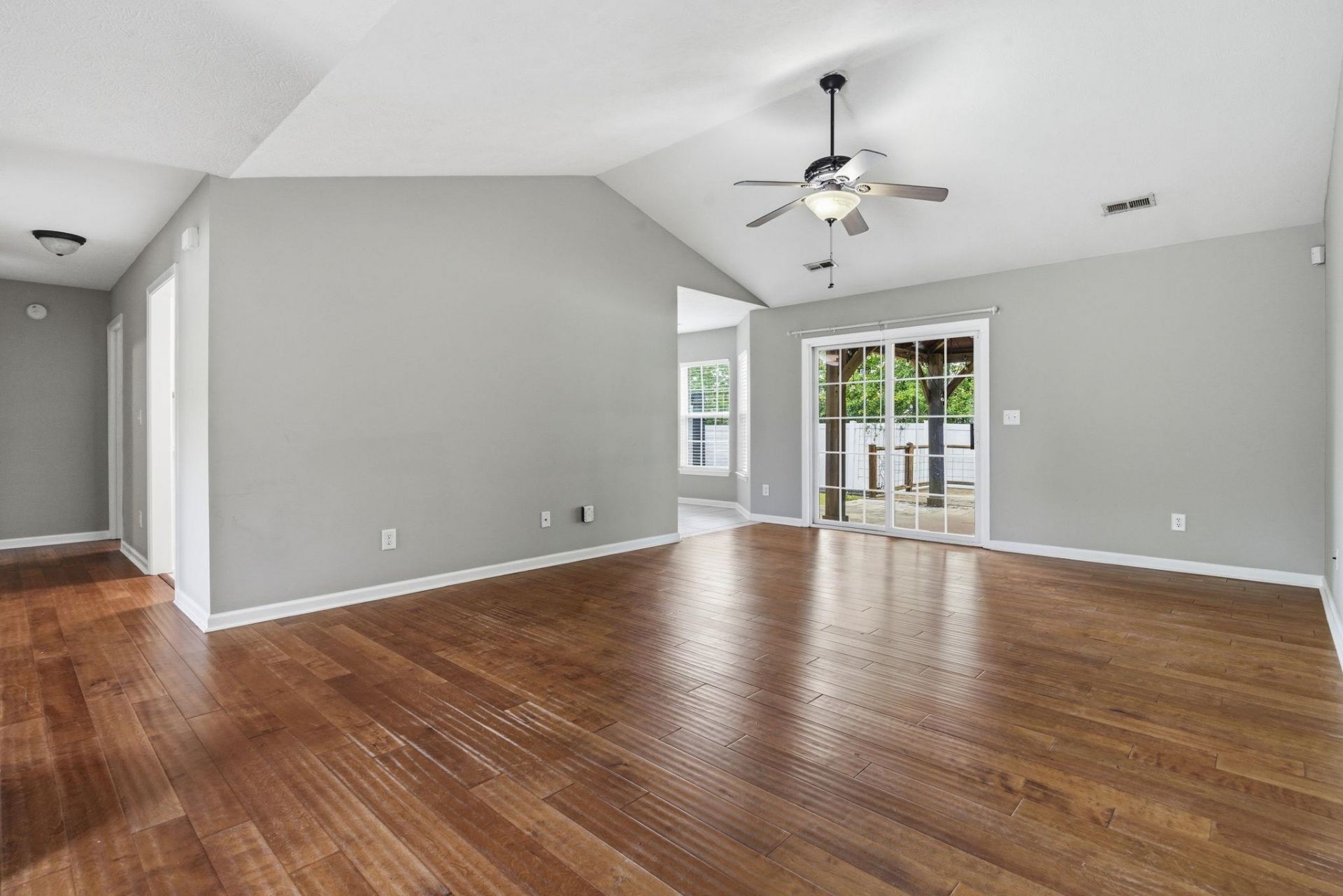 125 Black Bear Rd. Photo 12