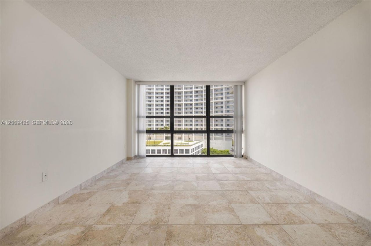 600 NE 36th St, Unit 1109, Miami, FL 33137 Photo