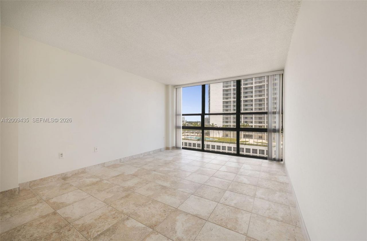 600 NE 36th St, Unit 1109, Miami, FL 33137 Photo