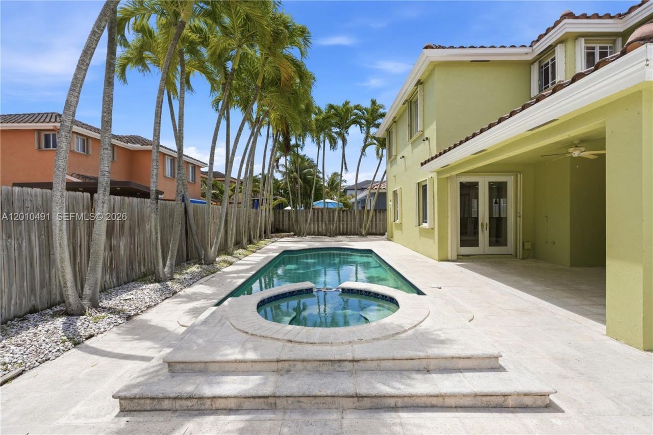 15203 SW 142nd Ave, Miami, FL 33177 Photo