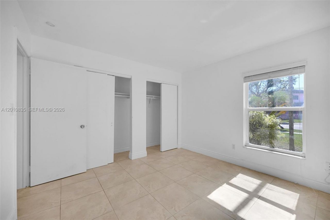 7483 SW 82nd St , Unit A101, Miami, FL 33143 Photo