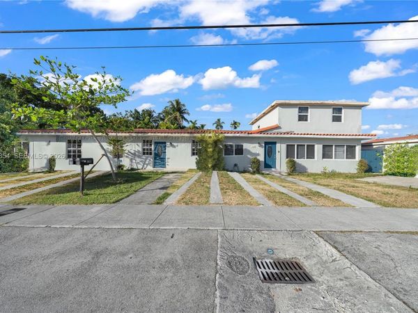 11021 SW 4th St , Sweetwater, FL 33174