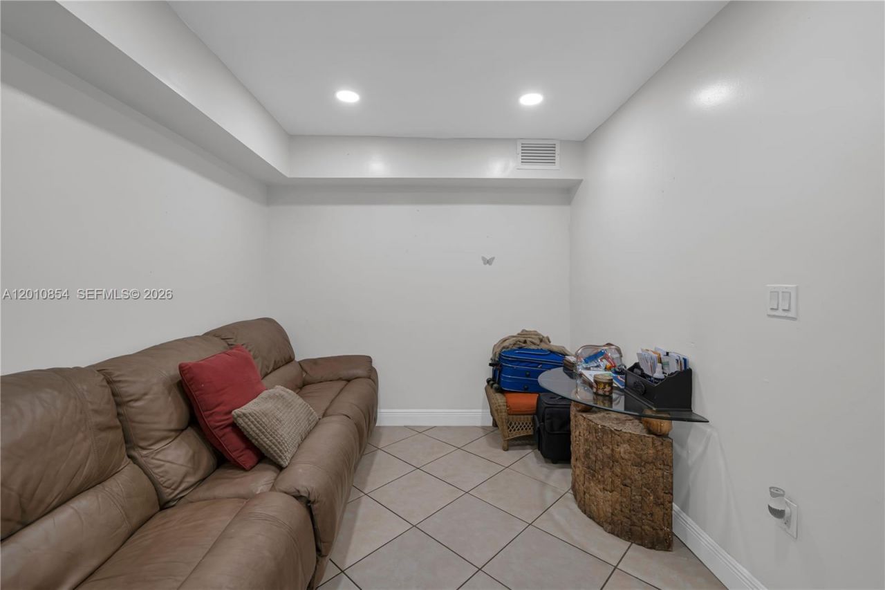 11021 SW 4th St , Sweetwater, FL 33174 Photo
