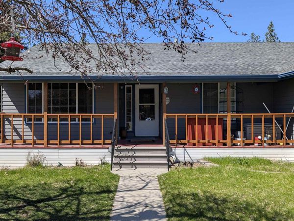 4807 E Chattaroy Rd, Chattaroy, WA 99003