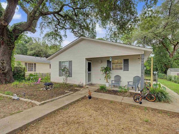 6150 Denver Ave, Pensacola, FL 32526