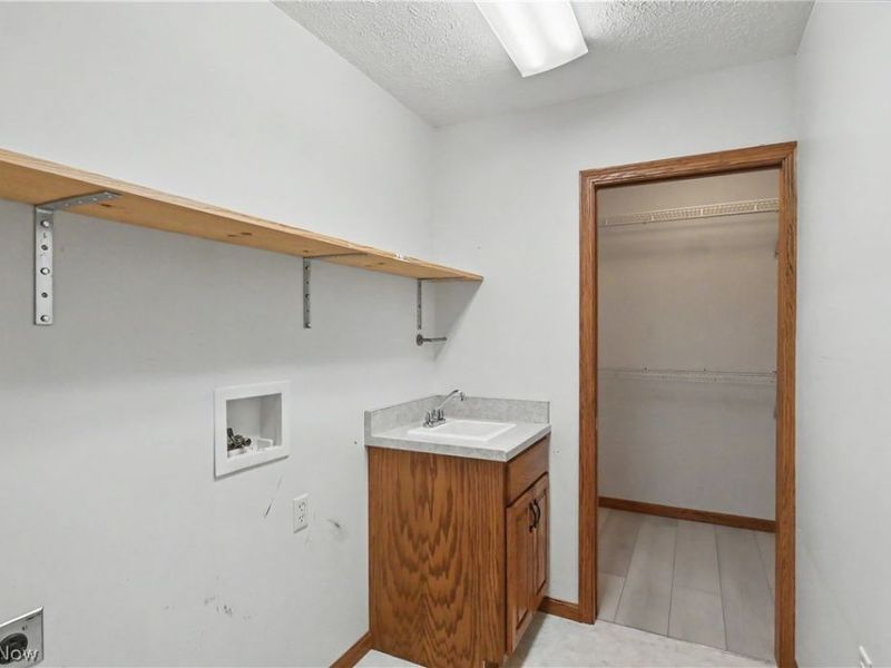 254 W Durbin Circle, Bellville, OH 44813 Photo 17