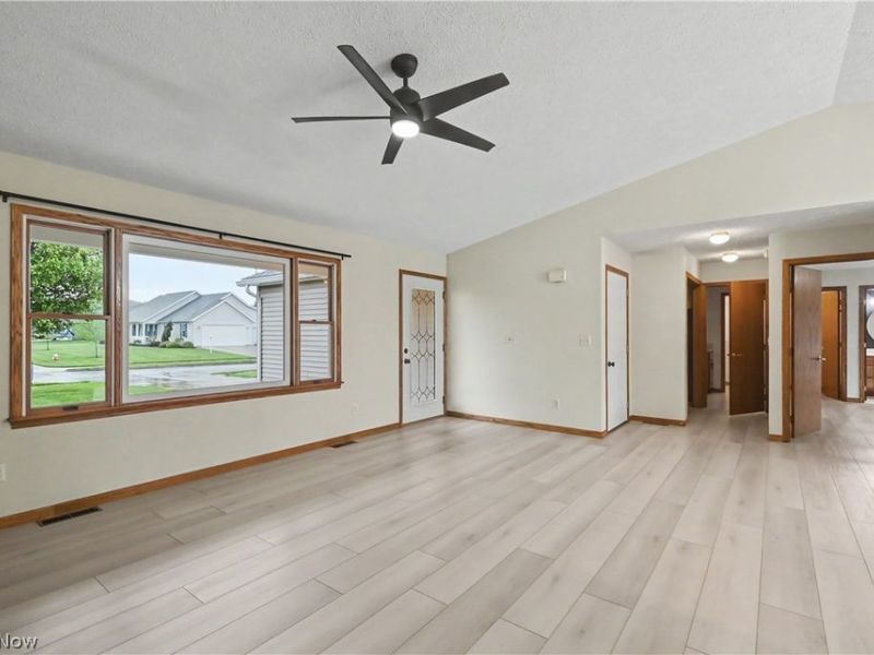 254 W Durbin Circle, Bellville, OH 44813 Photo 5
