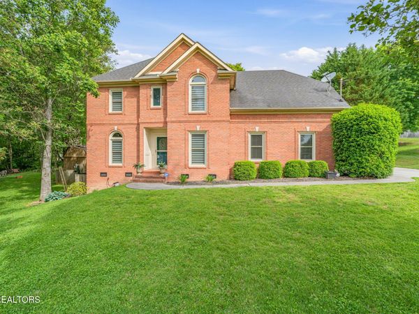 817 Tate Trotter Rd, Powell, TN 37849