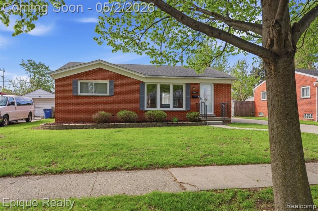 4442 Lutz Drive, Warren, MI 48092 Main Photo